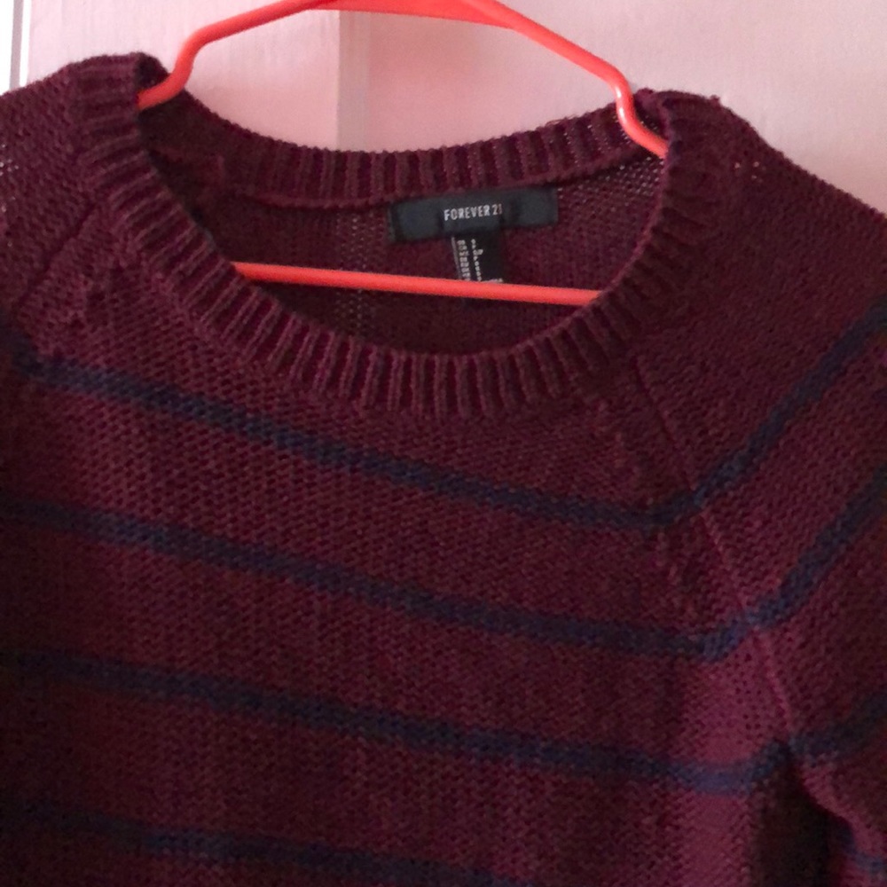 Sweater - Picture 4 of 4